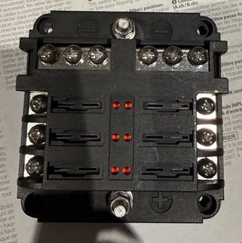 6-way blade fuse panel